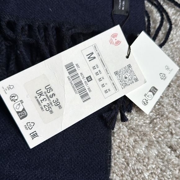 NWT Zara men’s two-tone long scarf - Picture 2 of 3